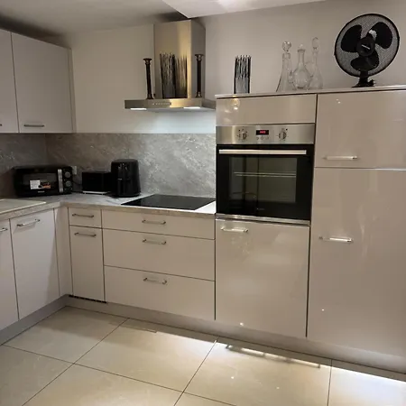 Premium Near Cologne Appartement *