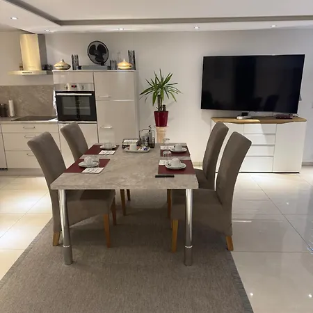 Premium Near Cologne Appartement *