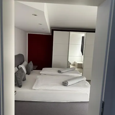 Premium Near Cologne Apartament